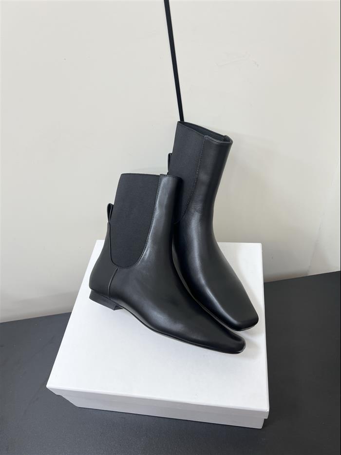 20251128174314342 370